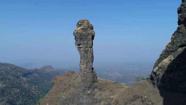 CLIMB ON VAJIR PINNACLE